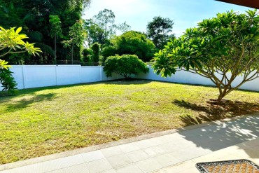 image 18 GPPH1927 3-Bedroom House with a Spacious Garden