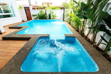 image 27 GPPH1942 Luxury pool villa in Thepprasit area for rent