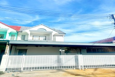 image 21 GPPH1984 Fully furnished 2 storey house in East Pattaya