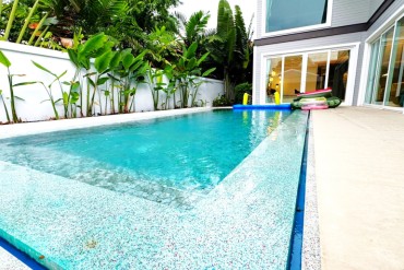 image 17 GPPH2014 Modern 5-Bedroom Pool Villa Near Pratamnak Beach